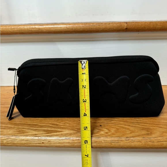 SKIMS clutch - Picture 6 of 7